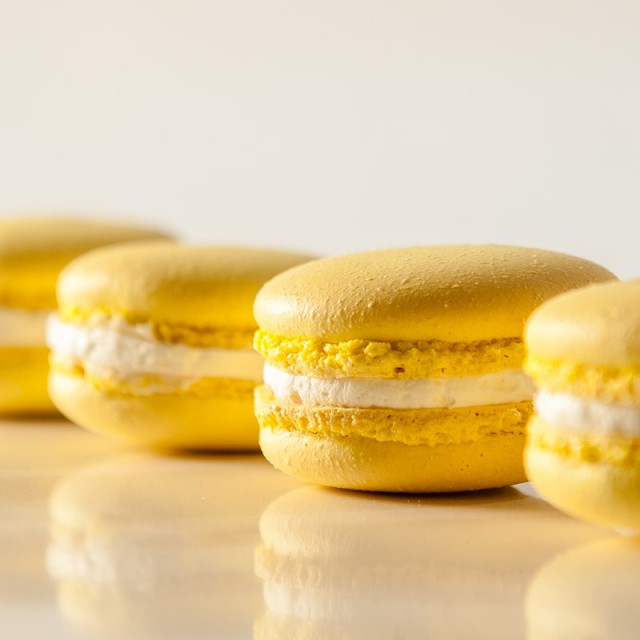 mtl-bakeoff-montreal-kim-robert-lemon-macaron-1