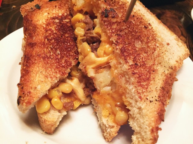 Grilled Cheese Month [event] Sherpards Pie NV lgros luxe montreal